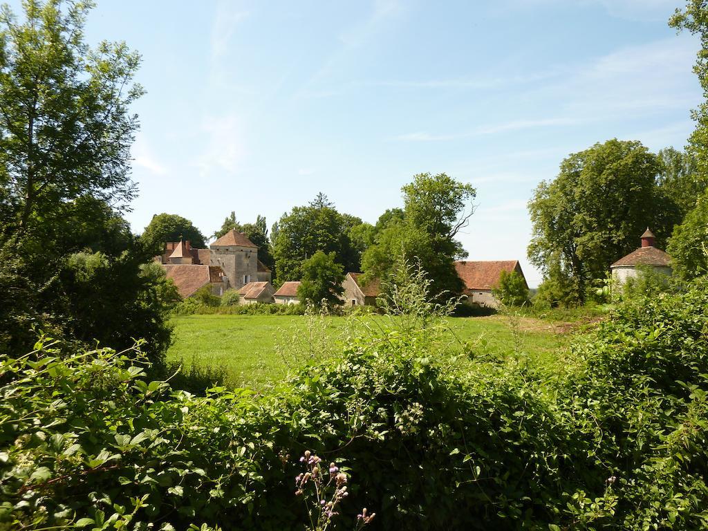 Chateau De Vesset Bed and Breakfast Tréteau Exterior foto